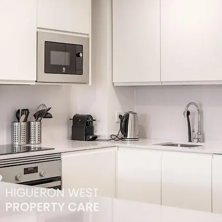 Lomas Collection - The Family Garden By Hwpc Apartment