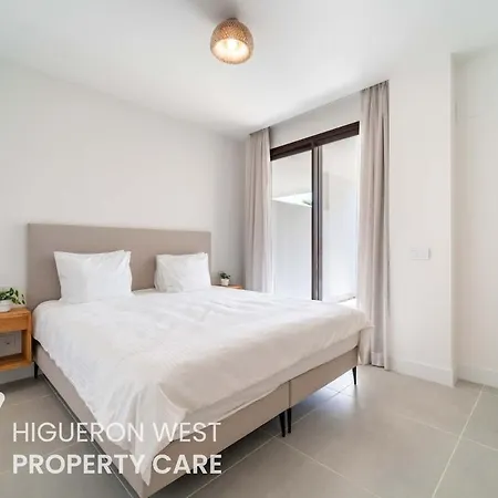 Lomas Collection - The Family Garden By Hwpc Apartment *
